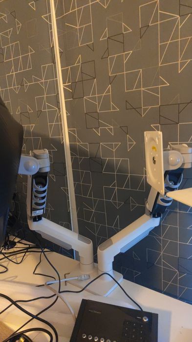 Soporte duplo monitores