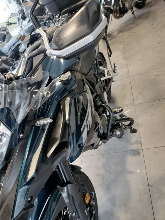 Benelli trk502x como nova