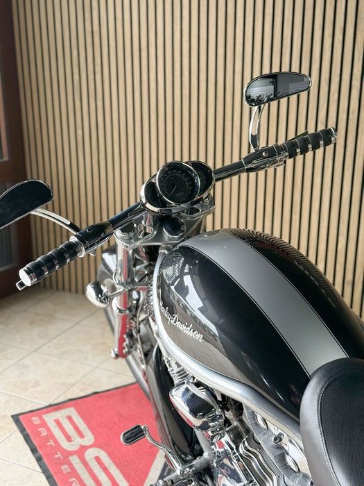Harley Davidson V Rod VRSCA Costum