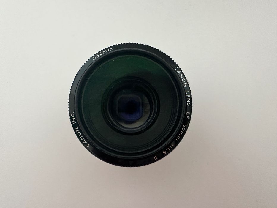 объектив canon 50mm f 1.8 з фільтром
