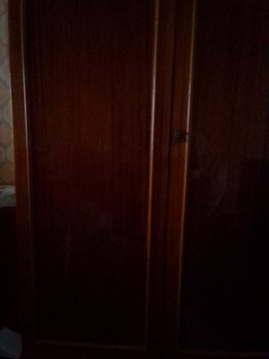 Продам шкаф з дерева