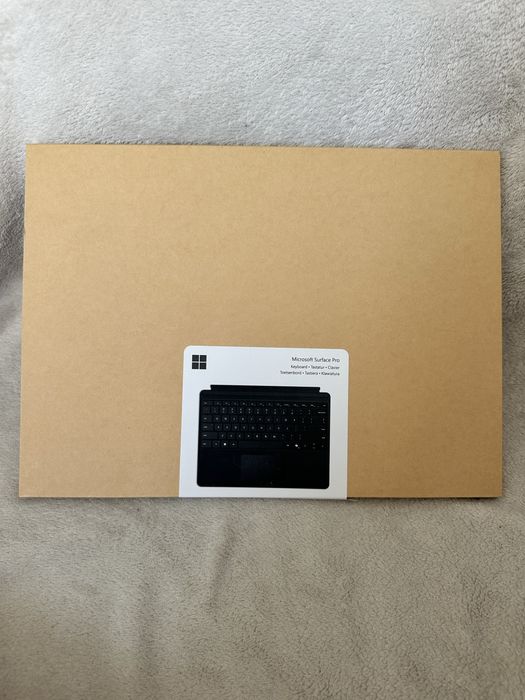 Nowa nieotwierana klawiatura Microsoft Surface - Pro 8/9/10/11