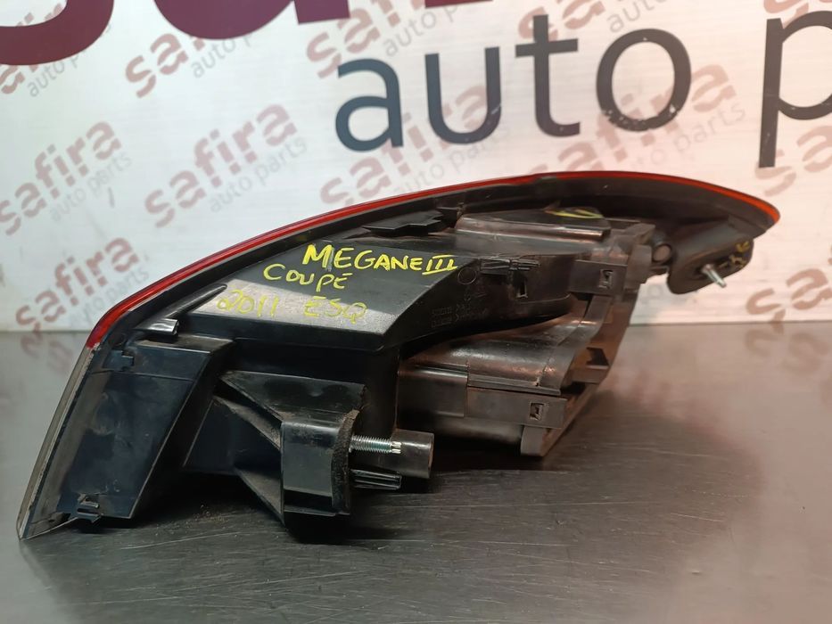 FAROLIM STOP RENAULT MEGANE III COUPÉ - ESQUERDO / DIREITO 265500008R