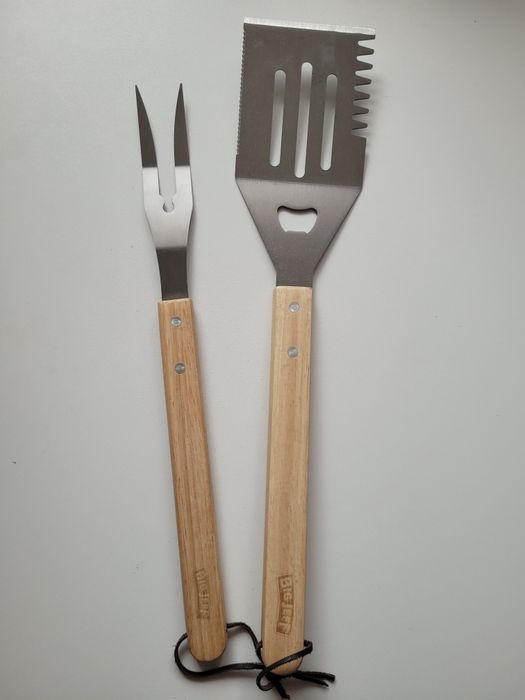 Zestaw glillowy packa łopatka z otwieraczem do piwa i widelec widełki