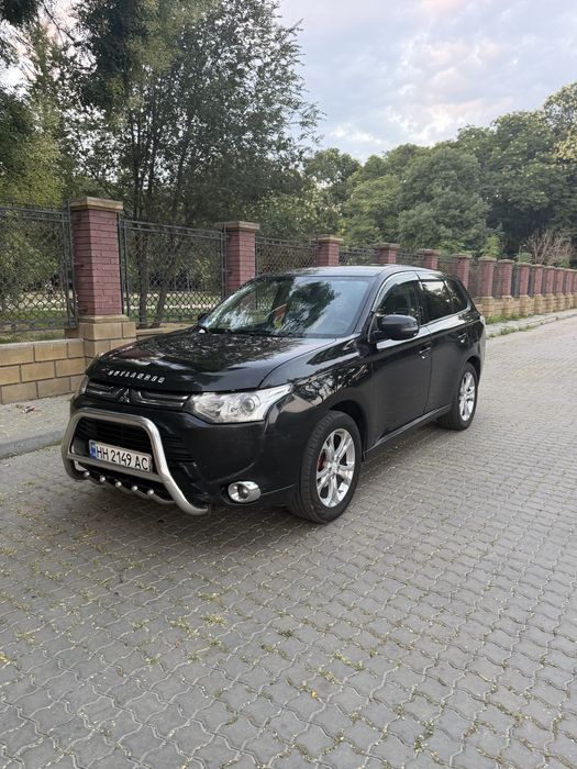 Mitsubishi outlander 3