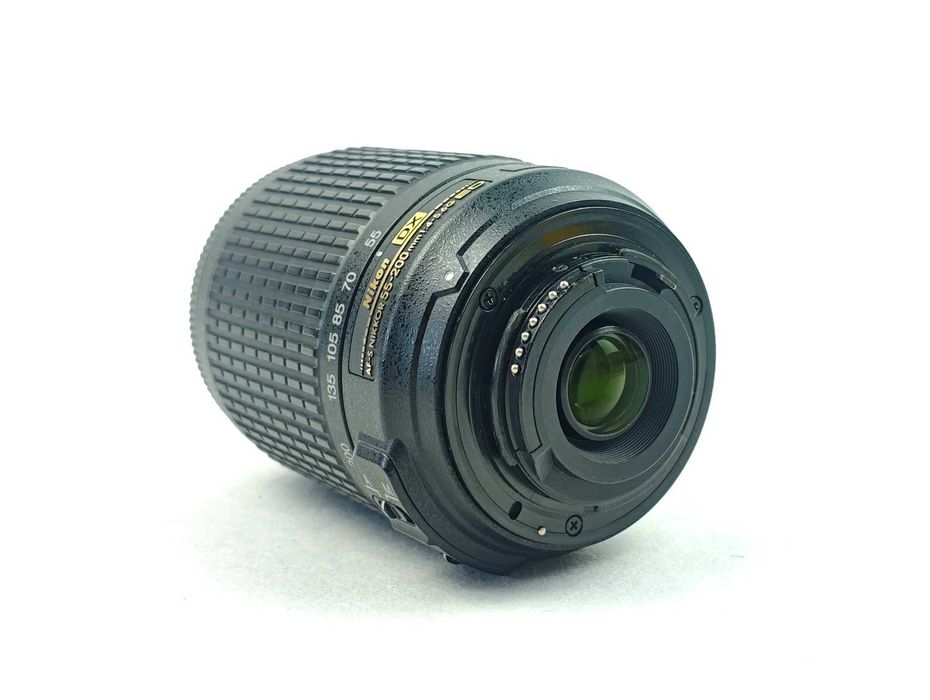 Об'єктив Nikon DX AF-S Nikkor 55-200mm f/4-5.6G ED VR (зум, телевік)