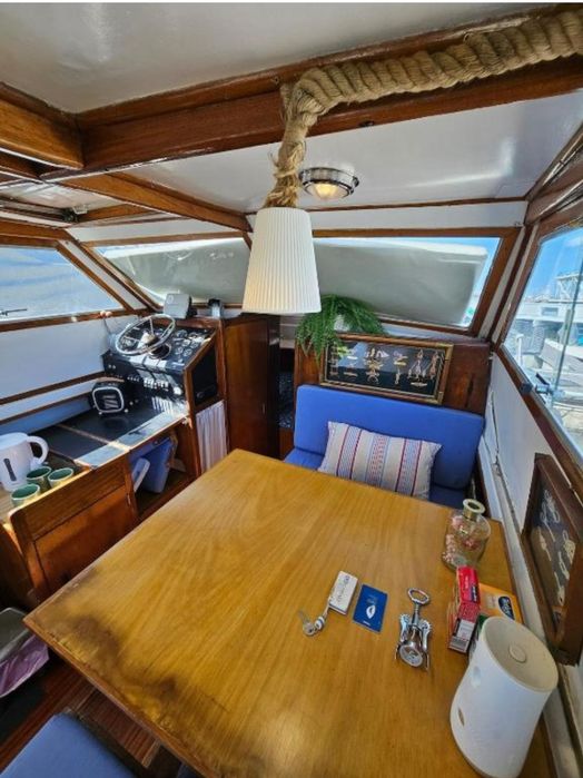 Barco Coronet Yacht Club