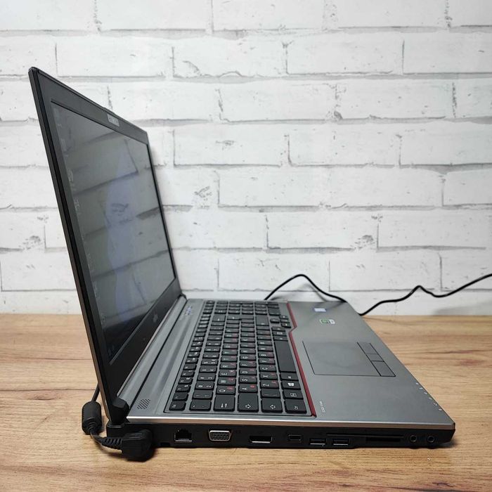 Супер потужний ноутбук Fujitsu Intel Core i7 | 32 ОЗУ | 4G | SSD+HDD