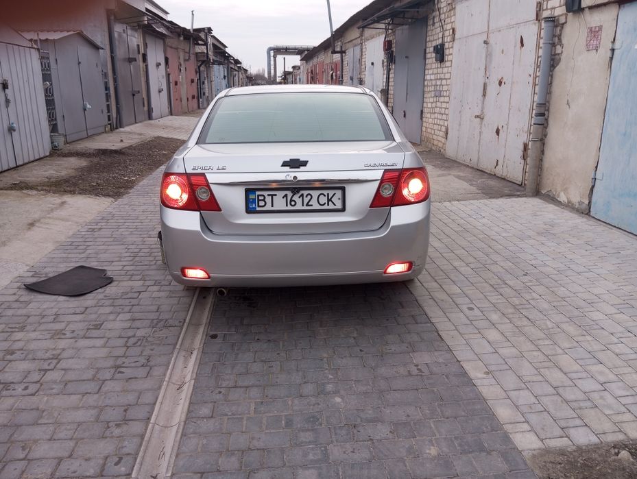 Продам машину шивроле епіку