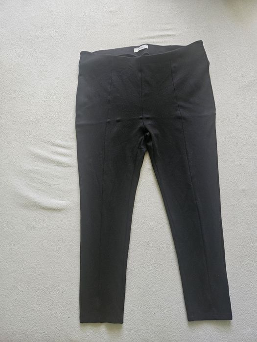 Czarne spodnie reserved [017]