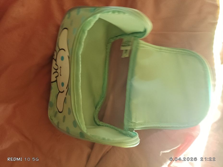 Przenośna kosmetyczka na wyjazdy sanrio