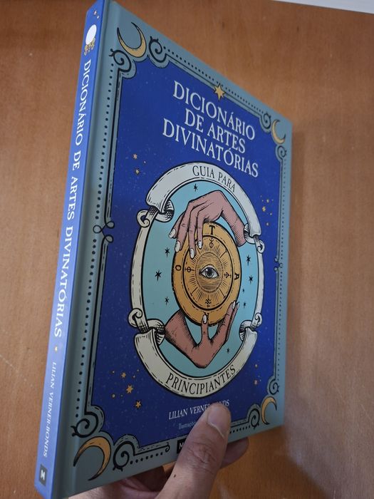 Dicionário de Artes Divinatórias