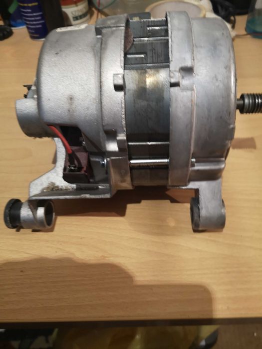 silnik whirlpool AWG 334-800