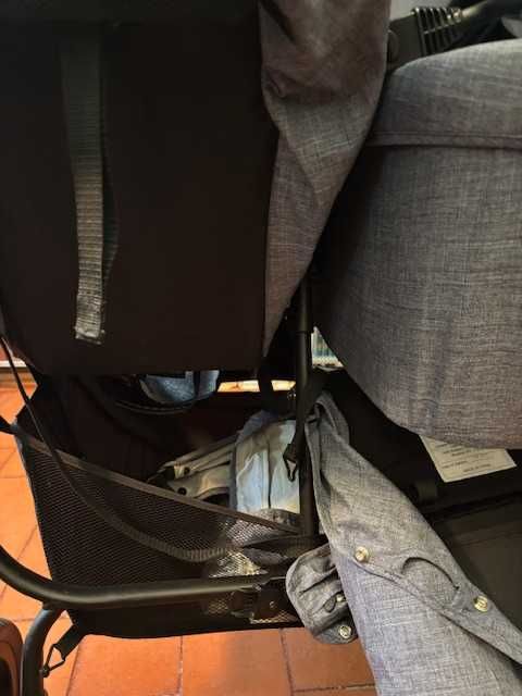 Carrinho de gemeos de zero ate 5 anos. Completo