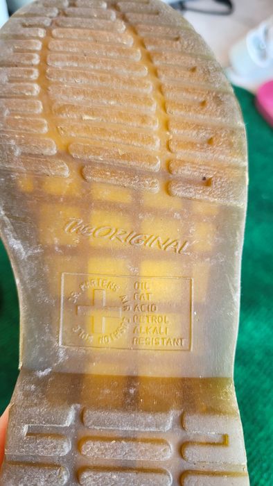 Botas pretas Dr. Martins 36