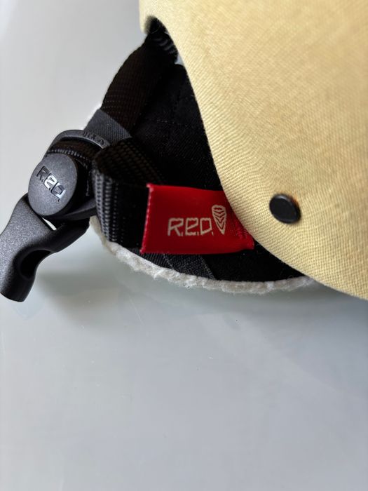 Męski kask snowboardowy