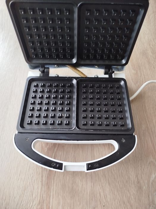 Opti gofrownica 700W