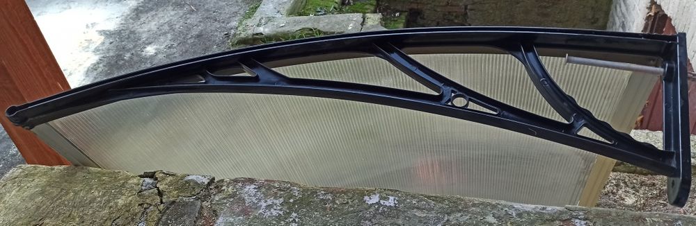 Daszek nad drzwi, zadaszenie poliwęglan 150 cm x 100 cm