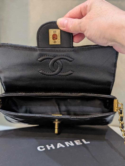 Сумка шанель Chanel трапеція, внизу довжина 24 см вверх 21 см кожаная сумочка