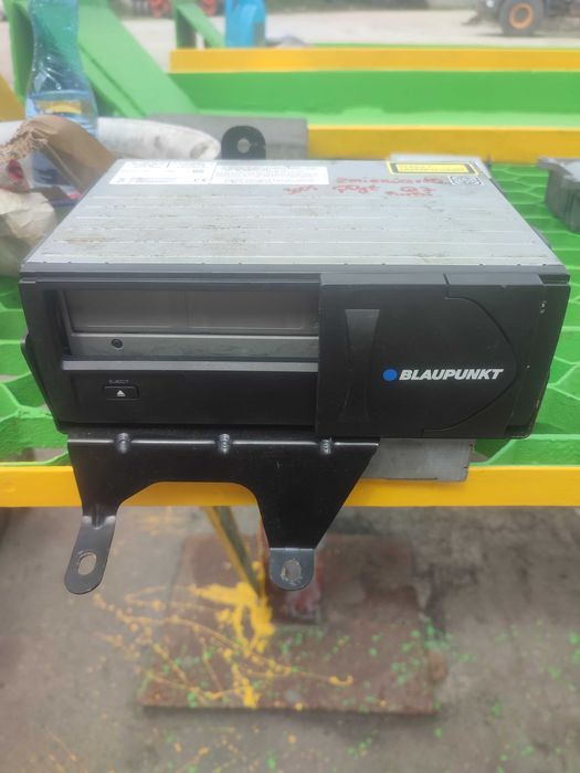 Zmieniarka płyt audi Blaupunkt 4l00.35108p