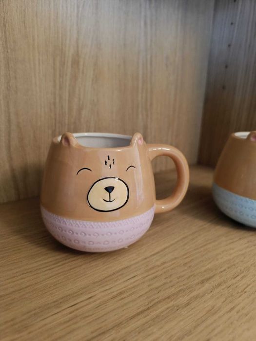 New cat mugs.425564323248220162