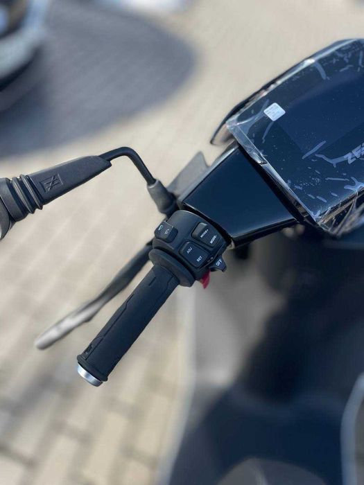 ZEEHO AE6+ (1 battery)