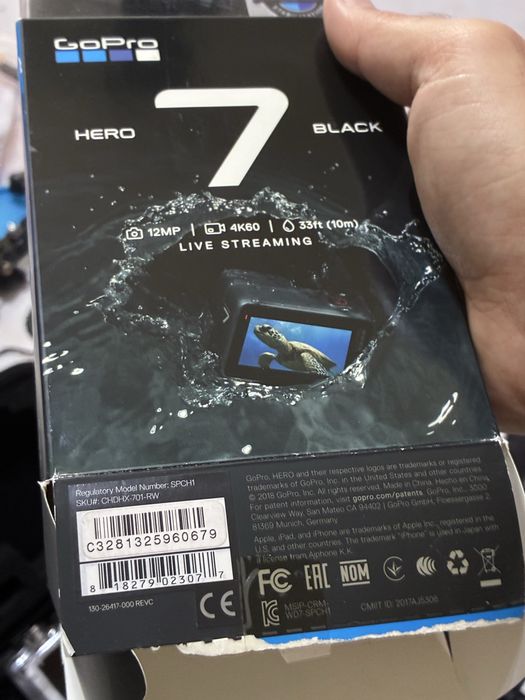 Gopro 7 black - com muitos acessorios