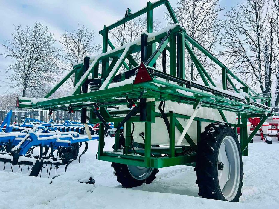 Оприскувач причіпний-2000 зі штангою 18 м.Механічна, підйом гідравліка