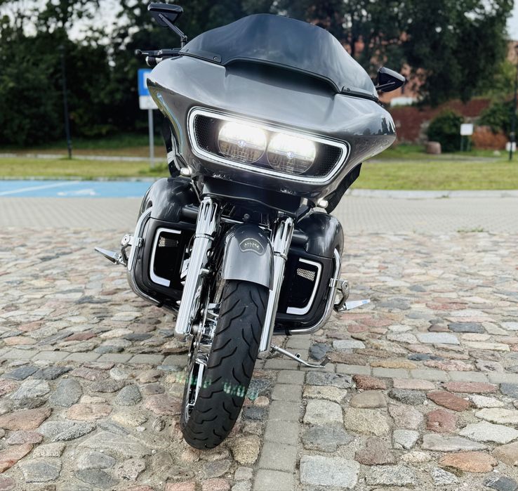 Harely Davidson Rod Glide 2017. M8