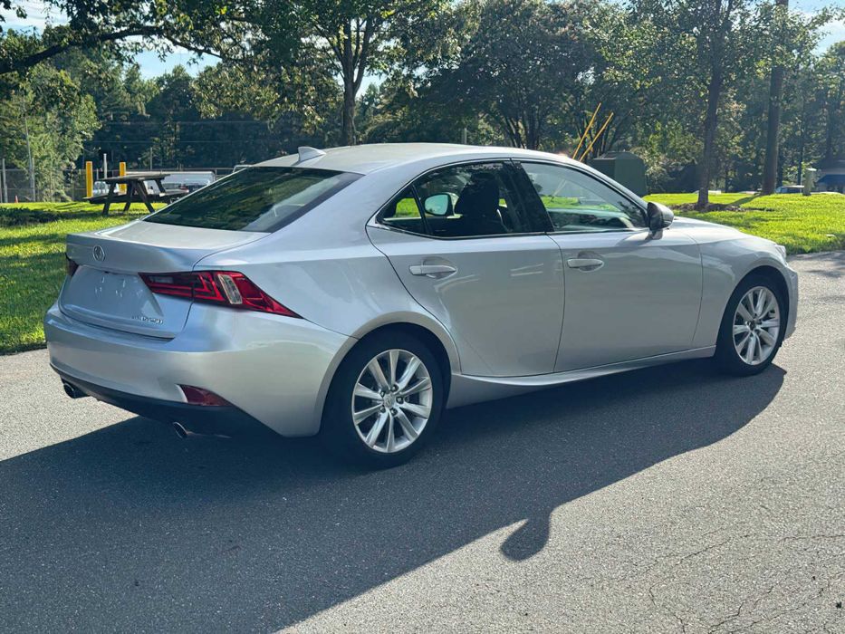 Lexus IS 250      2015