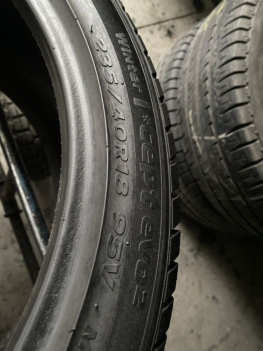 Шини 235/40/18 - 2шт Hankook Winter i*cept evo2 зима