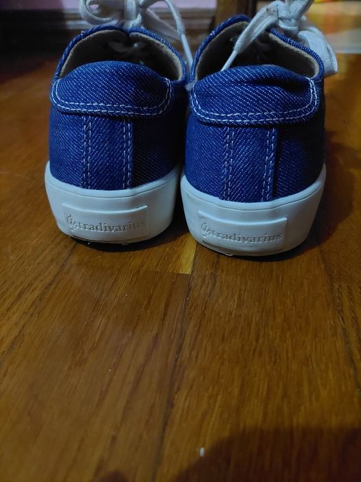 Ténis da stradivarius