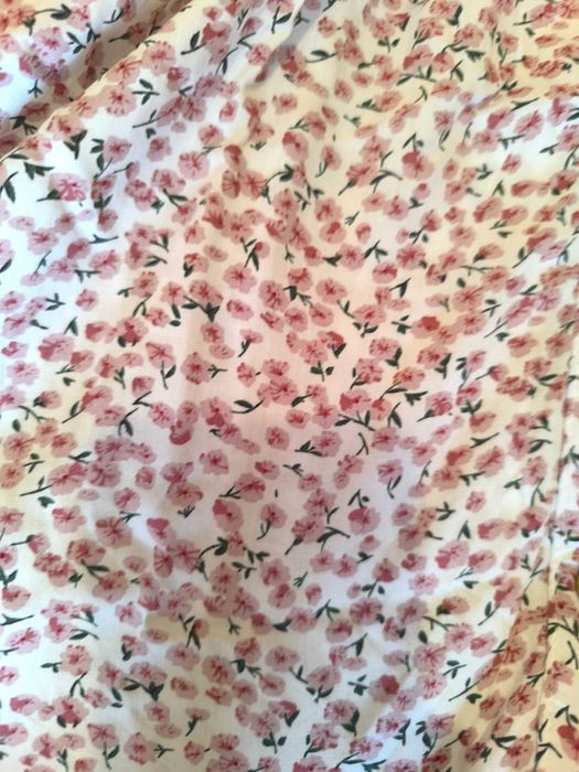 Vestido florido rosa e branco novo