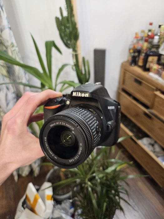 Nikon D3500 + AF-P 18–55 VR – niski przebieg tylko 5476