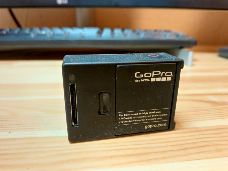 Go Pro hero 3 + 2 бокса + кабель
