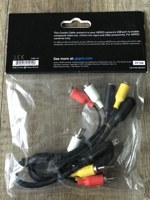 Оригінальні кріплення та аксесуари для камер GoPro