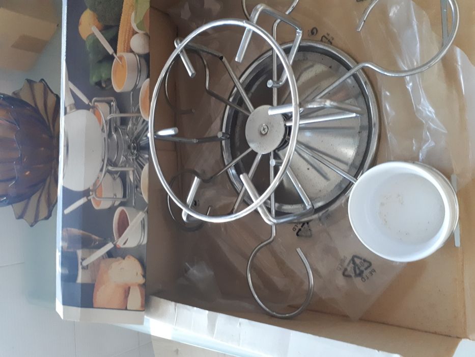 conjunto de fondue para 6 pessoas nunca usado