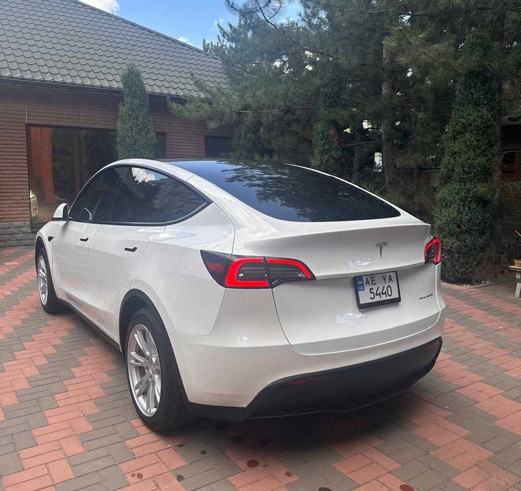 Tesla Tesla Model Y