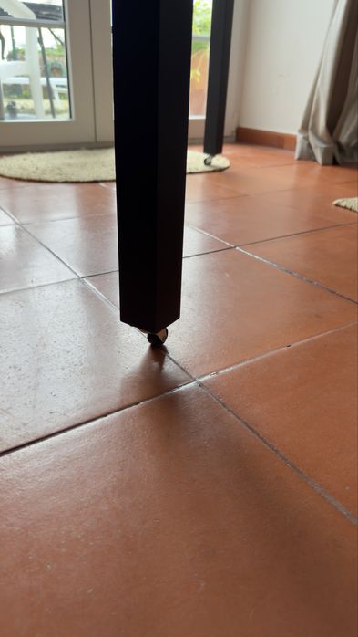 Sscretaria madeira preta