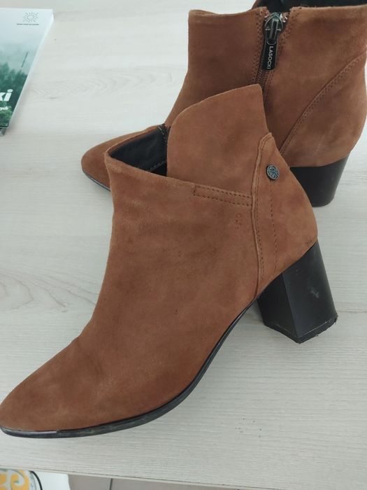 Sztyblety rozm 37 zamszowe firmy Lasocki obcas 6 cm wkładka skorzana