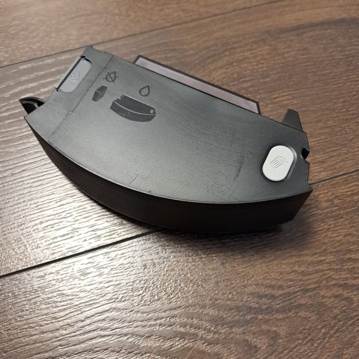 Pojemnik na kurz roomba i7