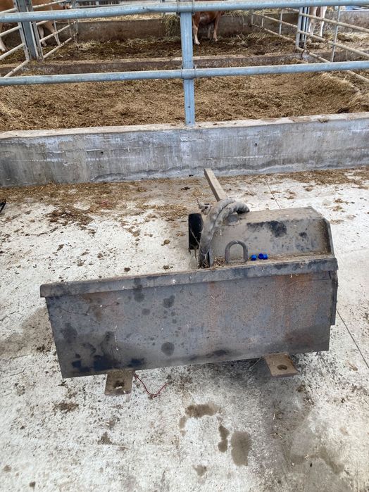 Abre valas para Bobcat / Trator