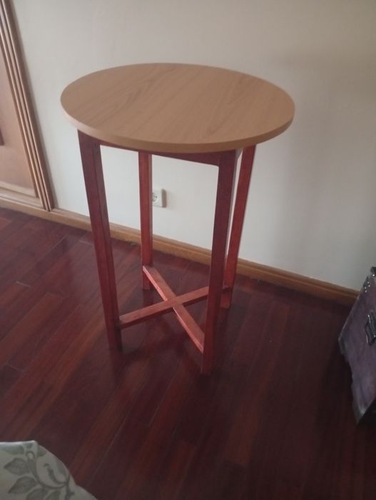 Mesa apoio/ camilha