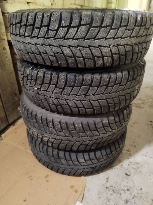 Opony zimowe 4 szt 14"
