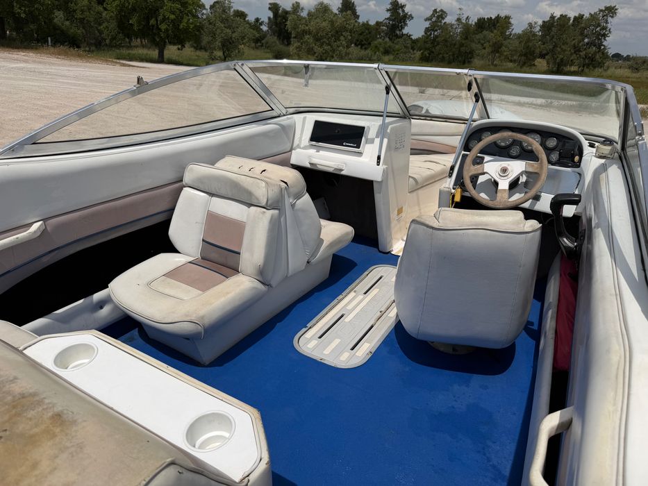 Vendo Lancha Caravelle com Atrelado Matriculado