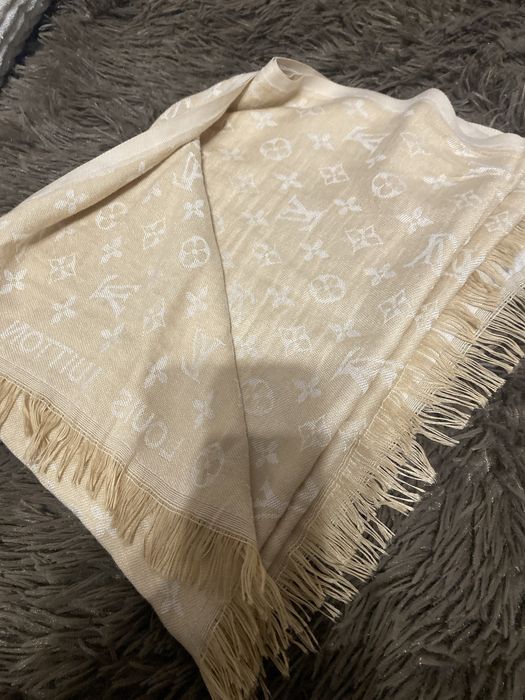 Szal Louis Vuitton beżowy