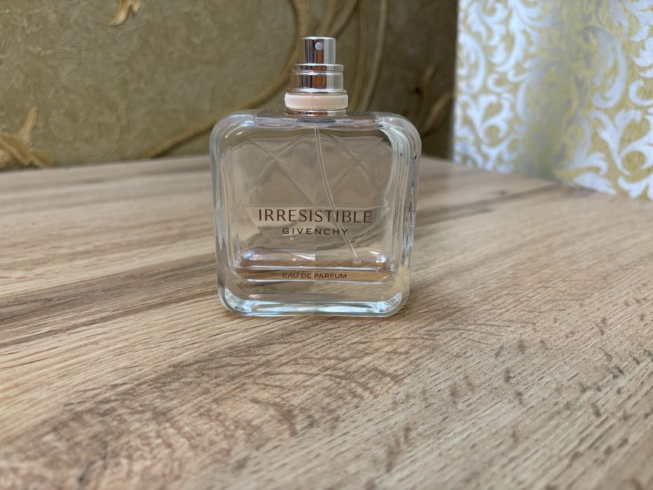 Givenchy Irresistible оригинал остаток.