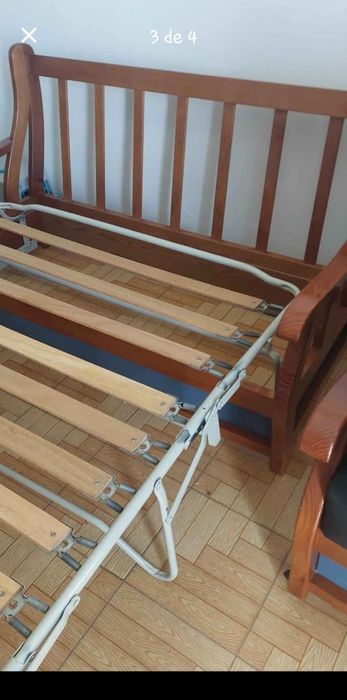 Sofá-cama e poltrona