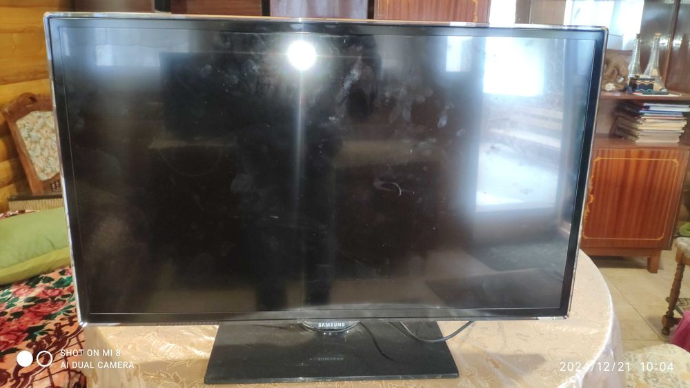 Продається телевізор  50PFT4309/12