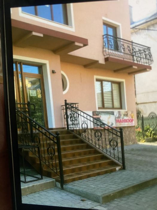 Здається в оренду комерційне приміщення.